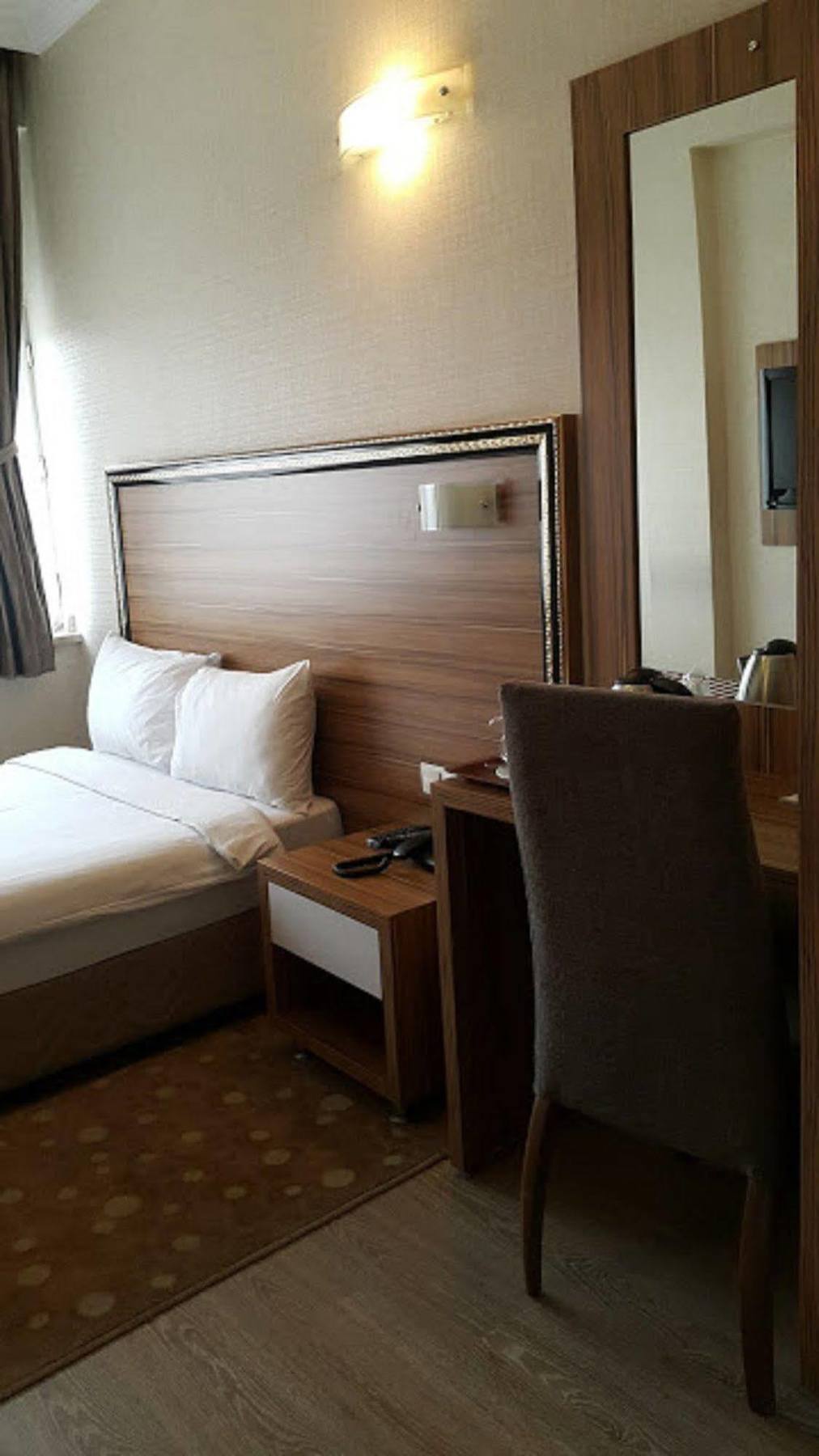 Buyuk Hotel Balqash Zewnętrze zdjęcie